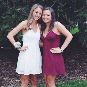 Meet your Posher, Elizabeth